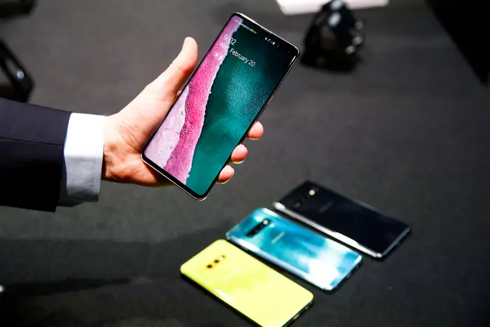 为什么我的三星手机自动旋转？ 6个常见原因和简单修复